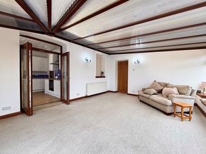 Photo 15- click for photo gallery